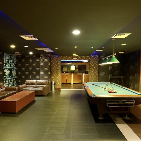 Swiss-Belhotel Maleosan Manado Exterior photo
