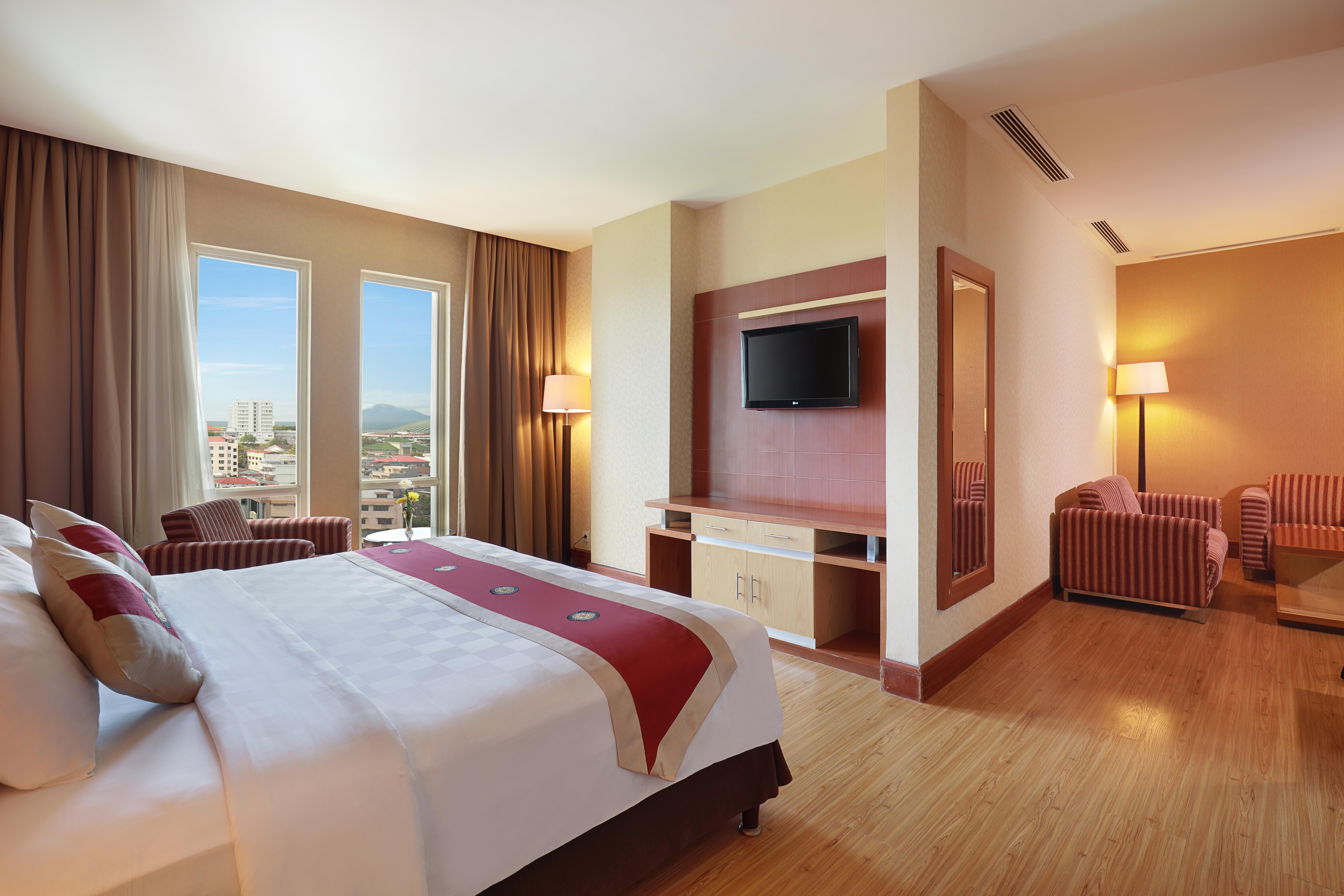 Swiss-Belhotel Maleosan Manado Exterior photo