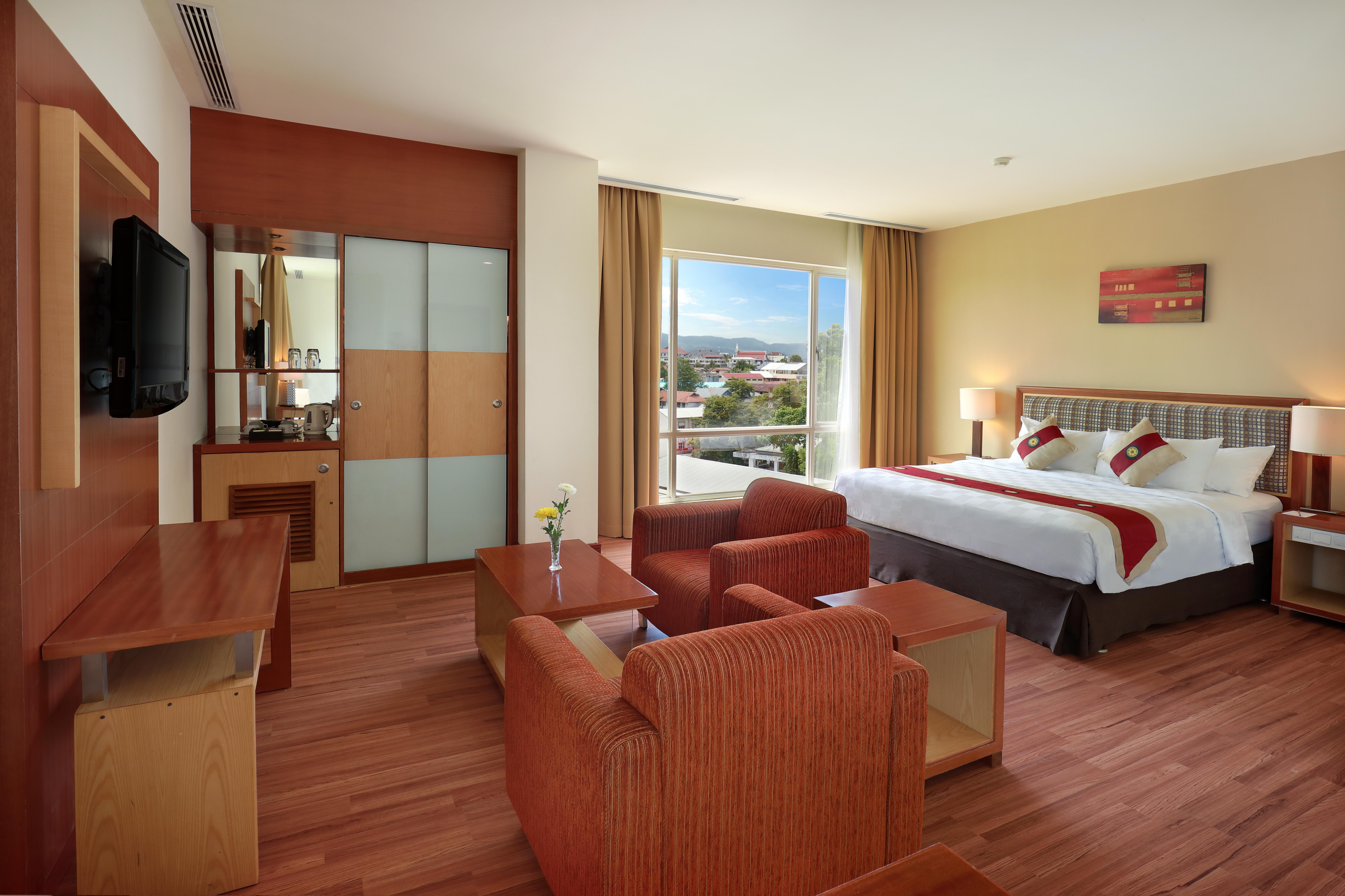 Swiss-Belhotel Maleosan Manado Exterior photo