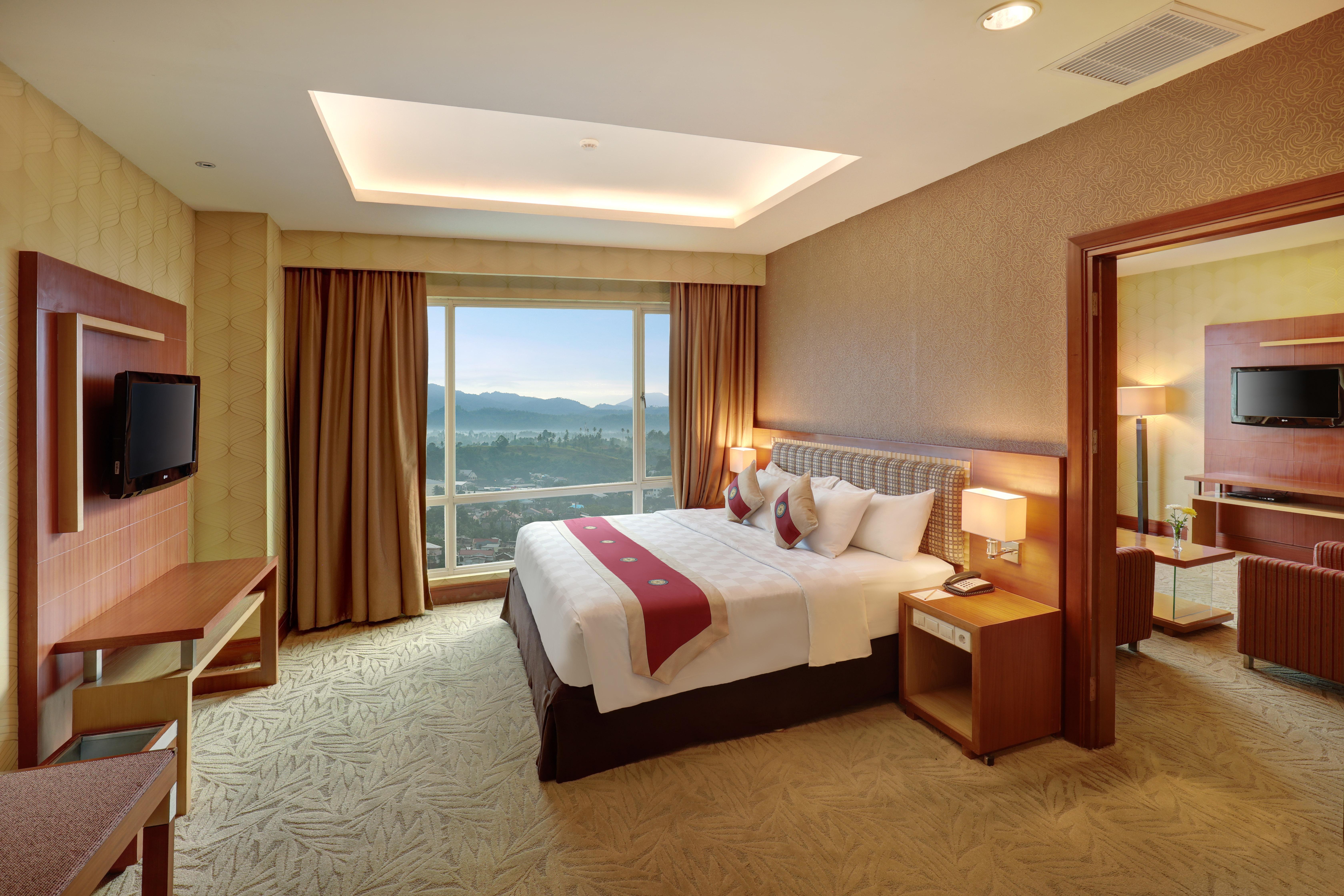 Swiss-Belhotel Maleosan Manado Exterior photo
