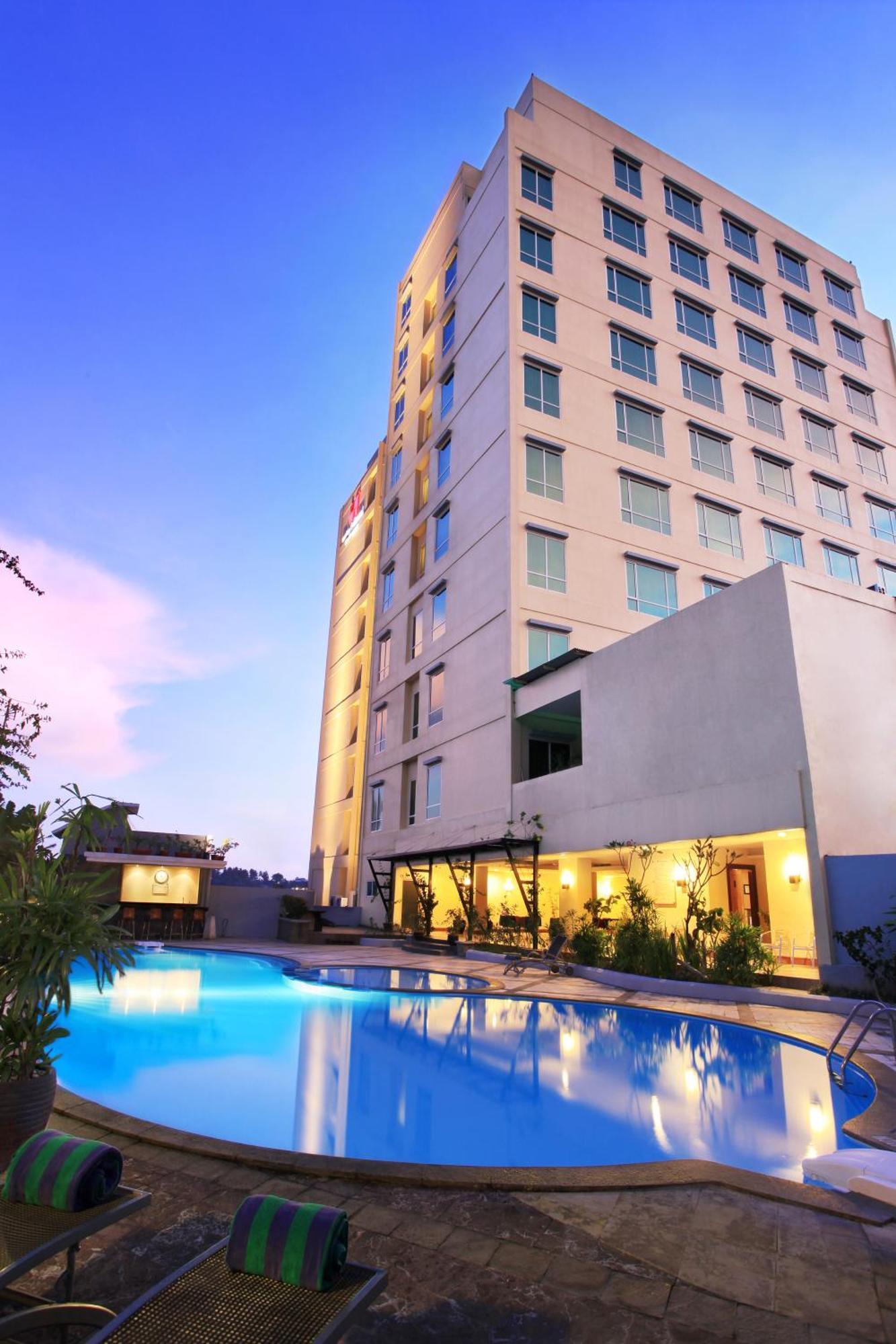 Swiss-Belhotel Maleosan Manado Exterior photo